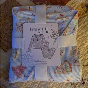 Tranquil & True Women's Cozy Pajama Set - Multicolor